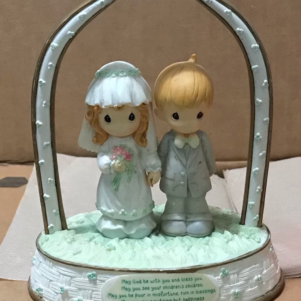 Precious Moments Wedding Couple Cake Topper - White and Cream